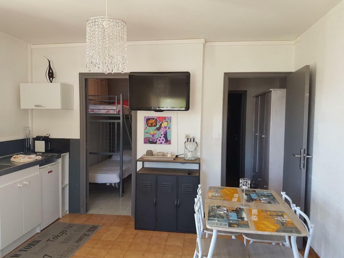 Appartement En Rez De Villa Beausite Mandelieu Exteriör bild